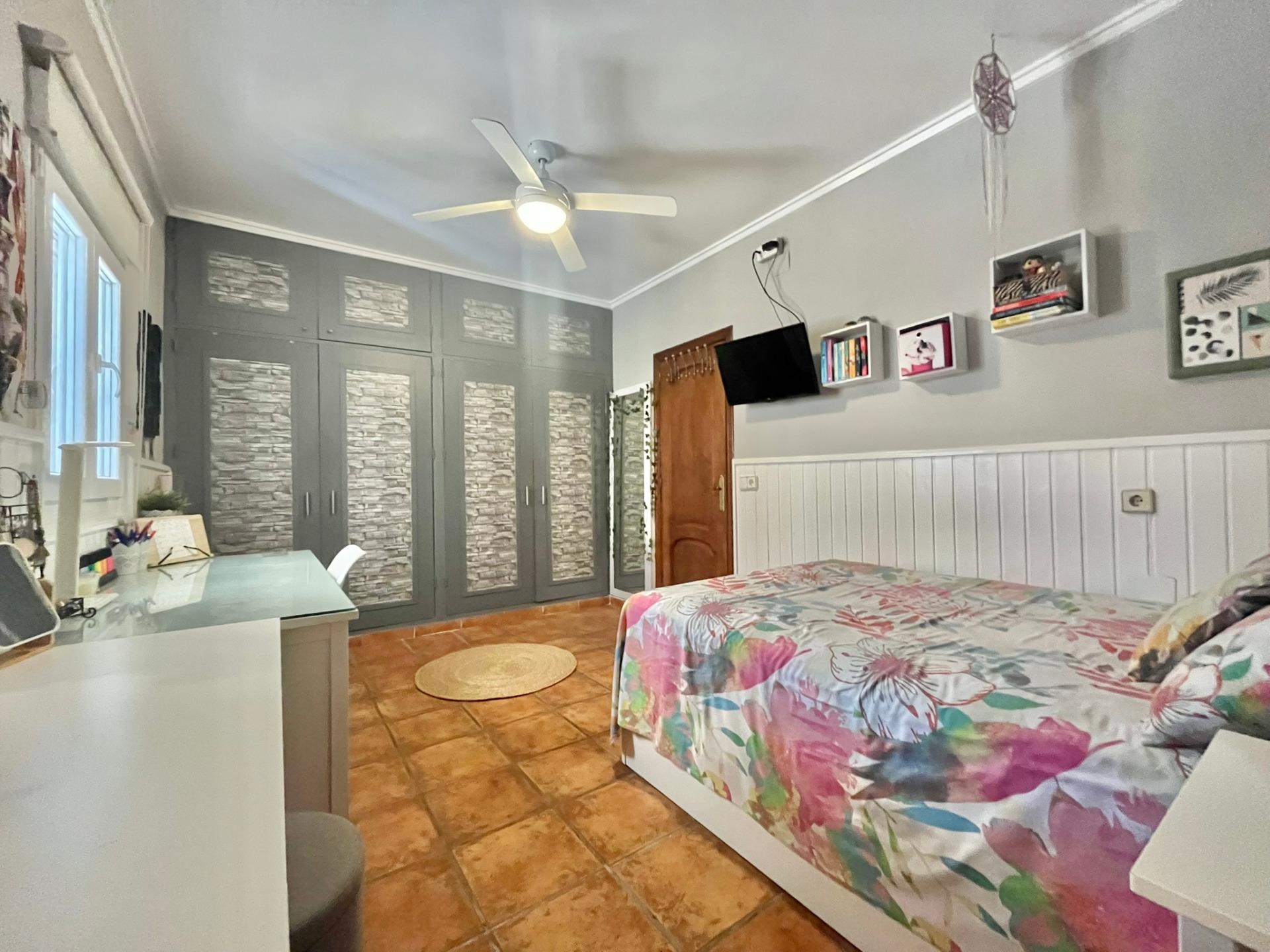 Mediterranean Charm in Los Balcones, Torrevieja
