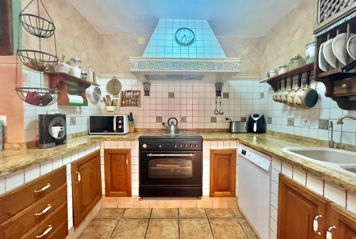 Mediterranean Charm in Los Balcones, Torrevieja
