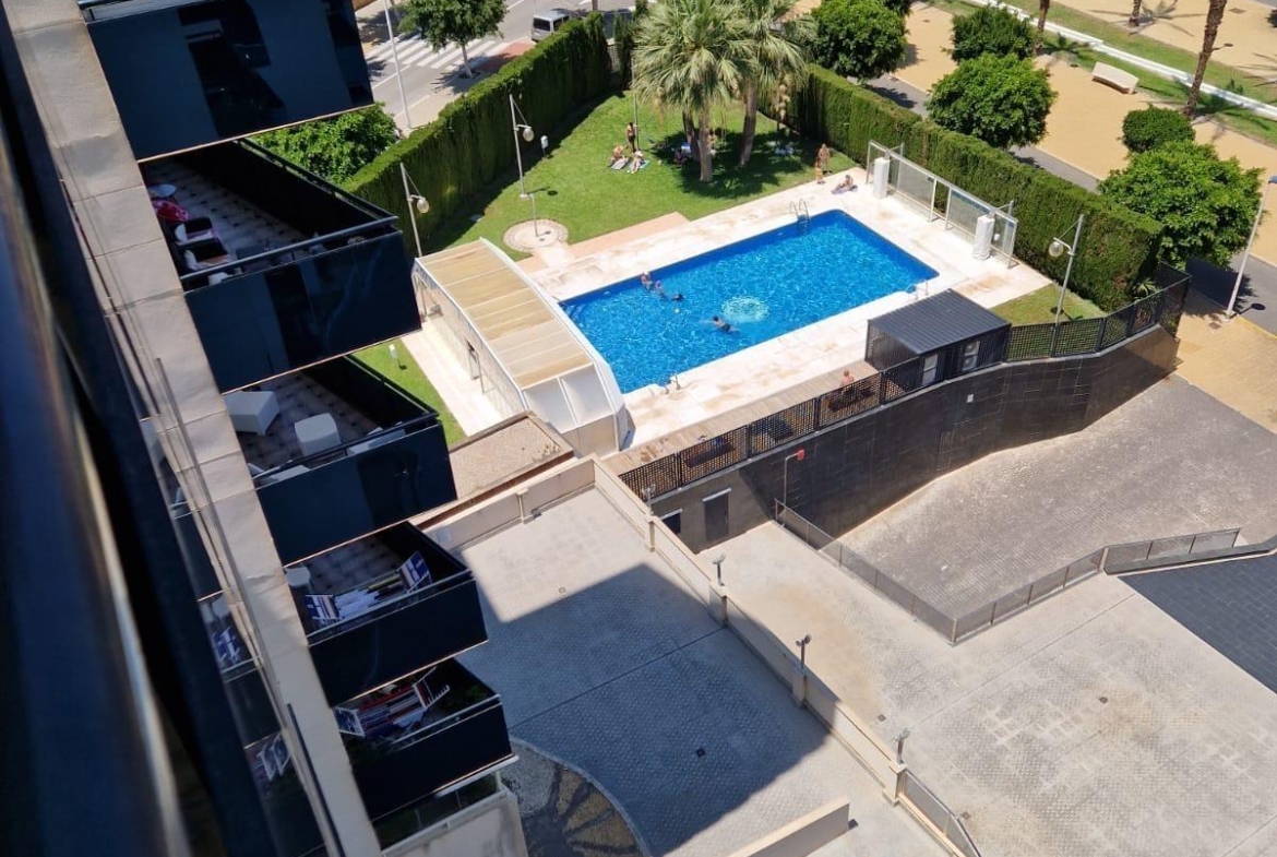 Apartamento en Primera Línea de Playa en La Cala de Villajoyosa