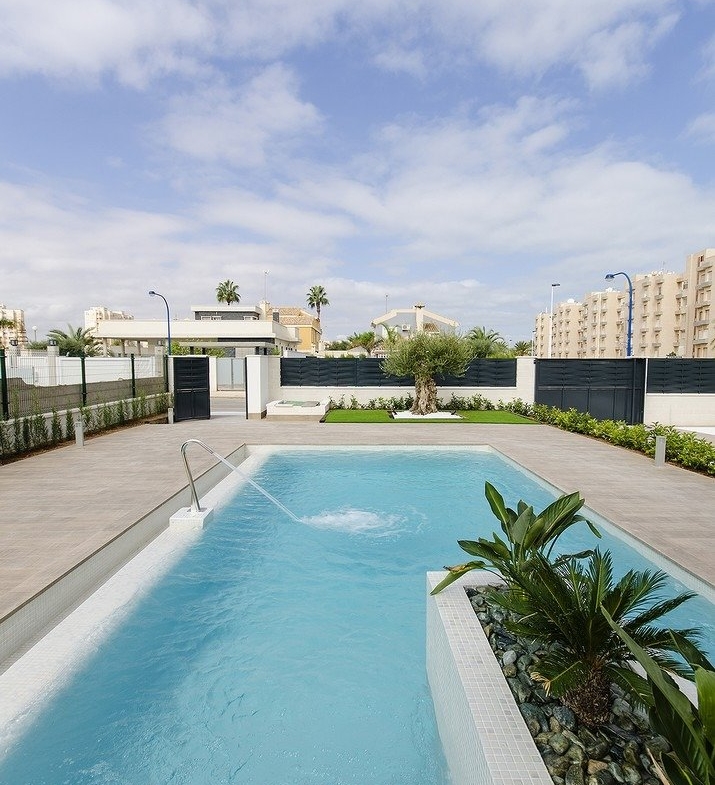 NEW BUILT VILLA IN PLAYA HONDA
