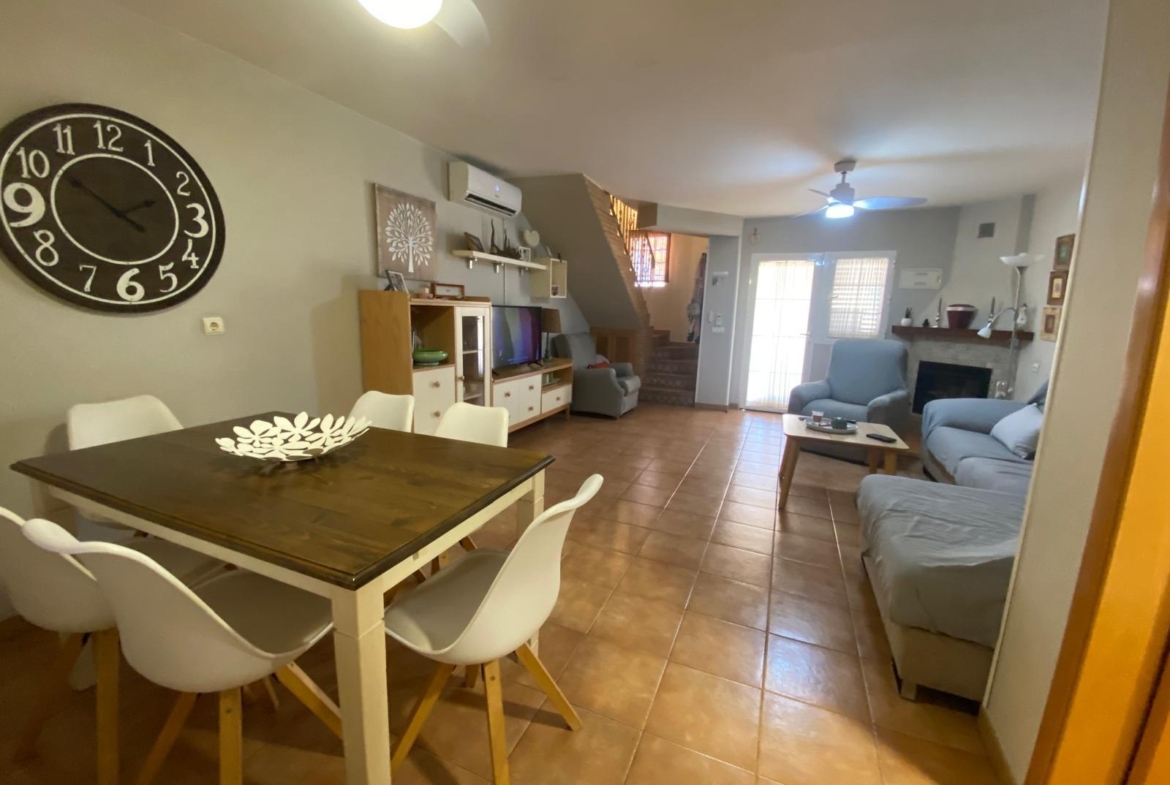 Prachtig herenhuis in Torrevieja met 3 slaapkamers en 2 badkamers.
