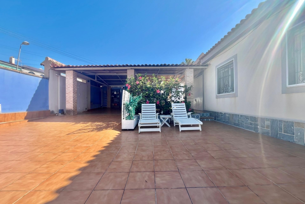 Mediterranean Charm in Los Balcones, Torrevieja