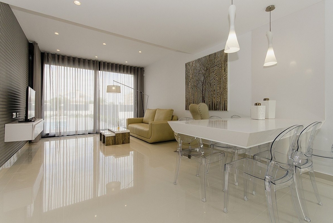 NEW BUILT VILLA IN PLAYA HONDA