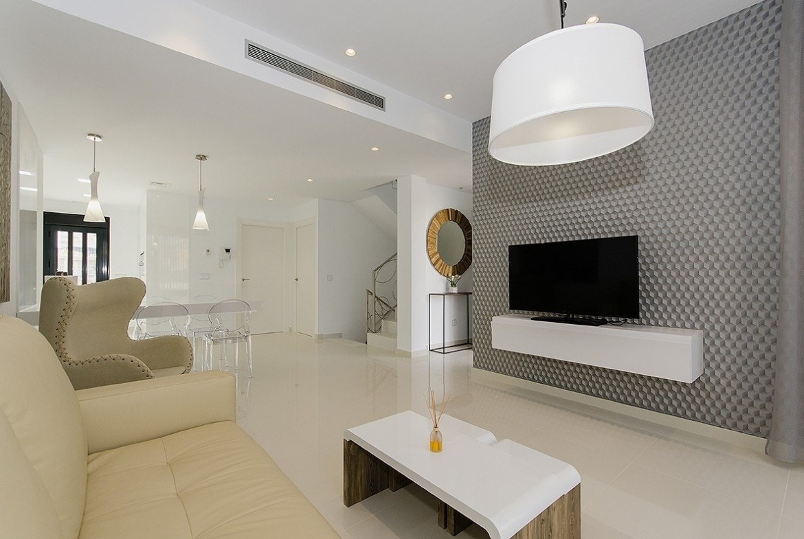 NEW BUILT VILLA IN PLAYA HONDA