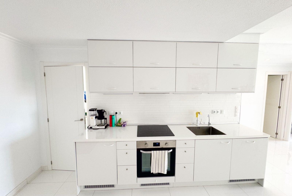 Luxurious Penthouse in Torrevieja with Breathtaking Seaview!