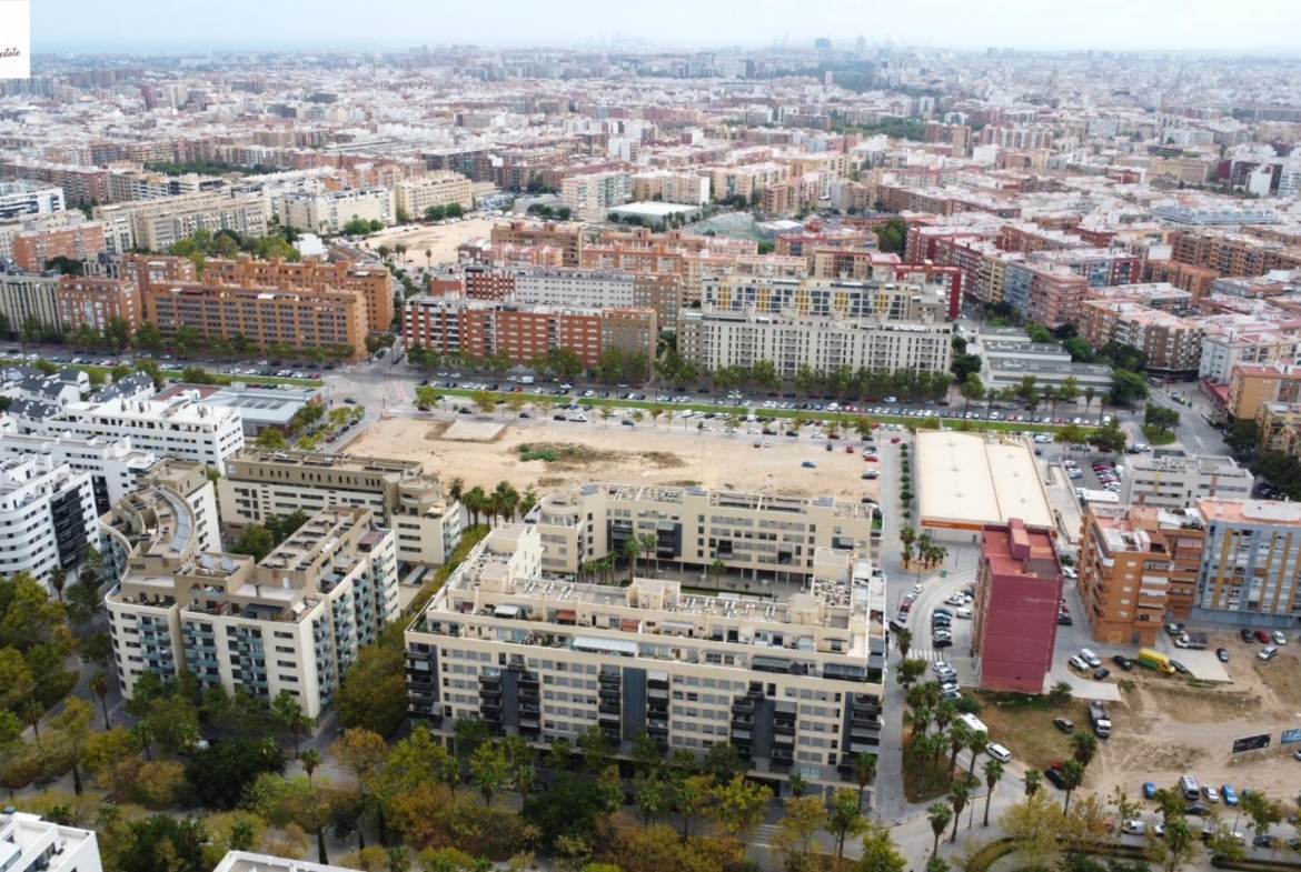 !! EXCELENTE PROYECTO DE OBRA NUEVA AL PARQUE BENICAP