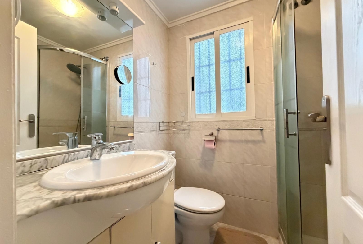 APARTMENT 500 METERS FROM PLAYA DEL CURA WITH A SURFACE OF 44 M2. 1 BEDROOM. 1 BATHROOM.