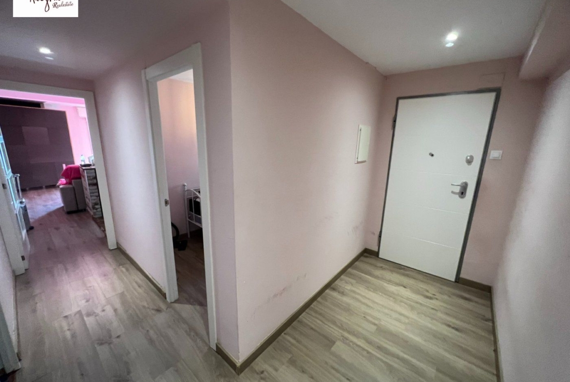 AWESOME APARTMENT IN SALER!!!