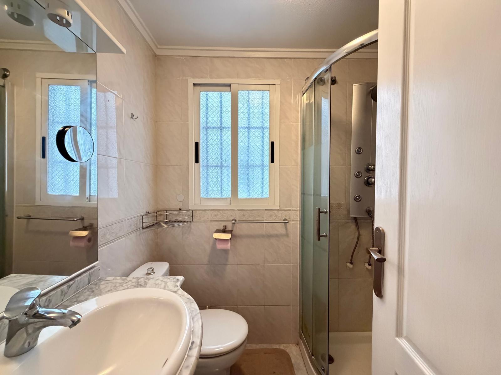 13-11-6 APARTMENT 500 METERS FROM PLAYA DEL CURA WITH A SURFACE OF 44 M2. 1 BEDROOM. 1 BATHROOM.