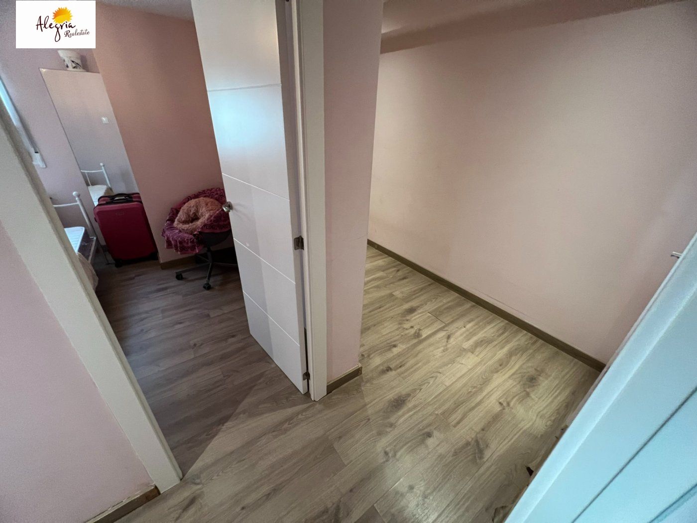 AWESOME APARTMENT IN SALER!!!