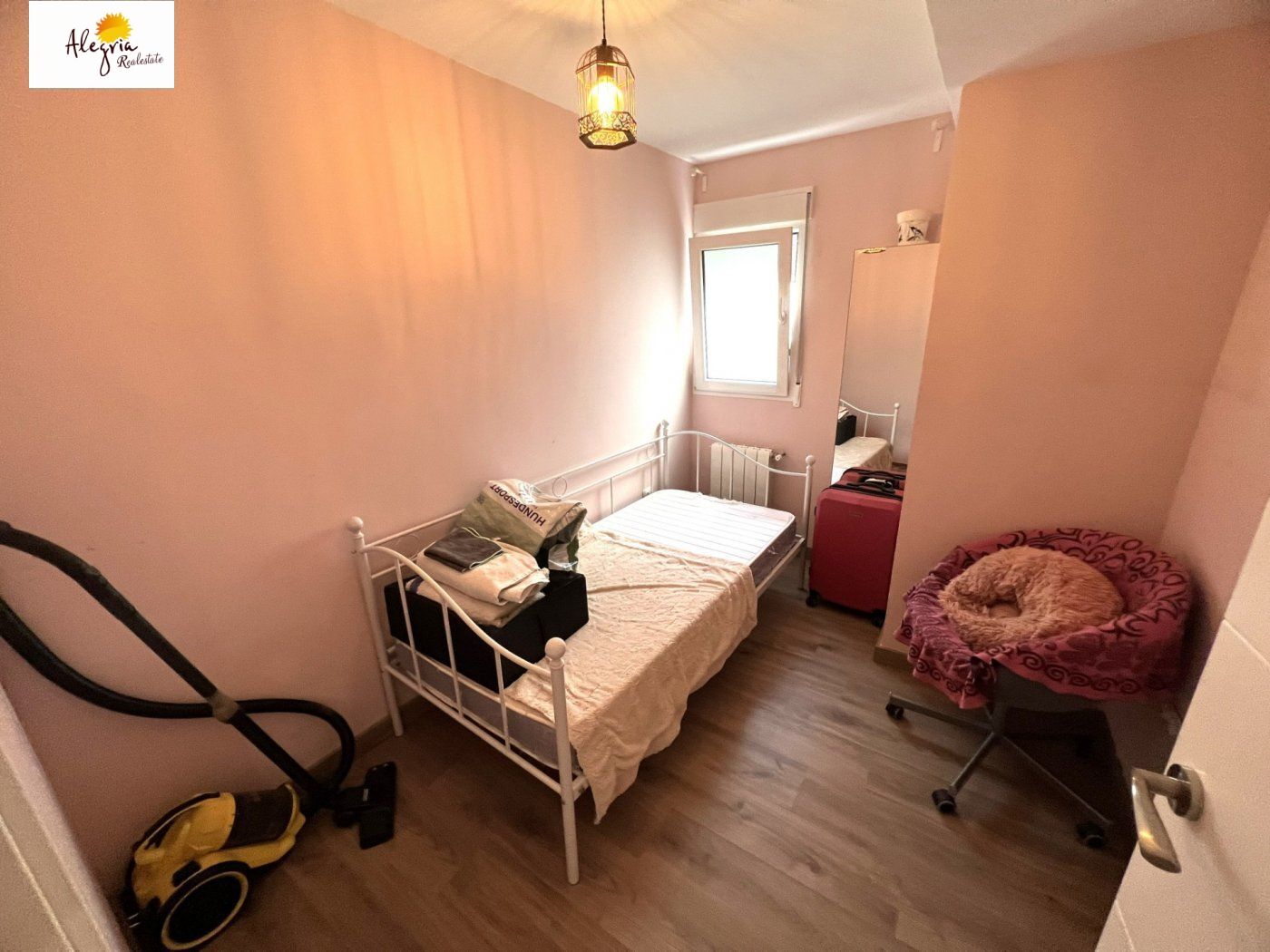 AWESOME APARTMENT IN SALER!!!