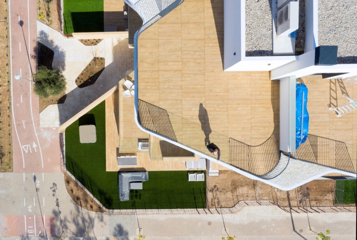 NEW BUILD COMPLEX IN VILLAYOJOSA