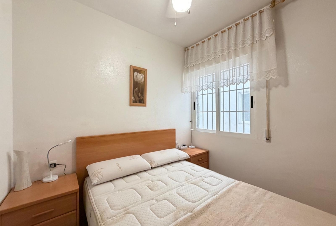 APARTMENT 500 METERS FROM PLAYA DEL CURA WITH A SURFACE OF 44 M2. 1 BEDROOM. 1 BATHROOM.