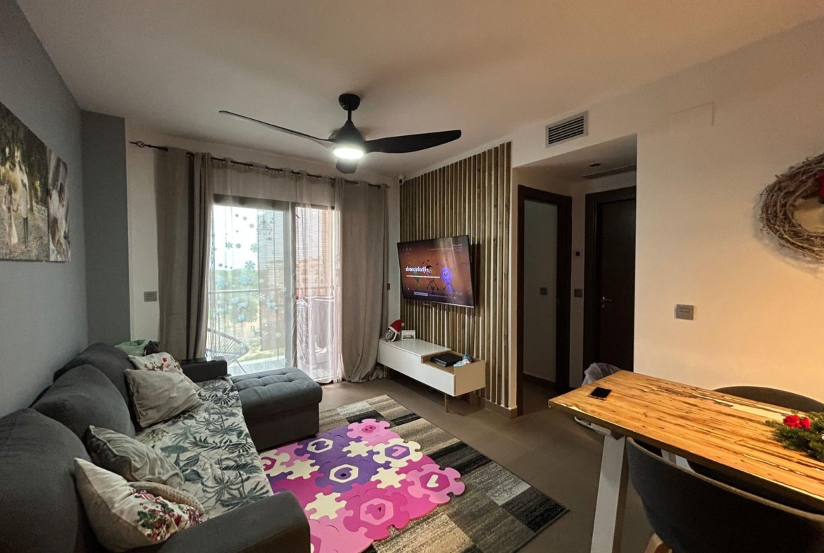 Gelegenheid! Appartement met 2 slaapkamers in het centrum van La Nucía