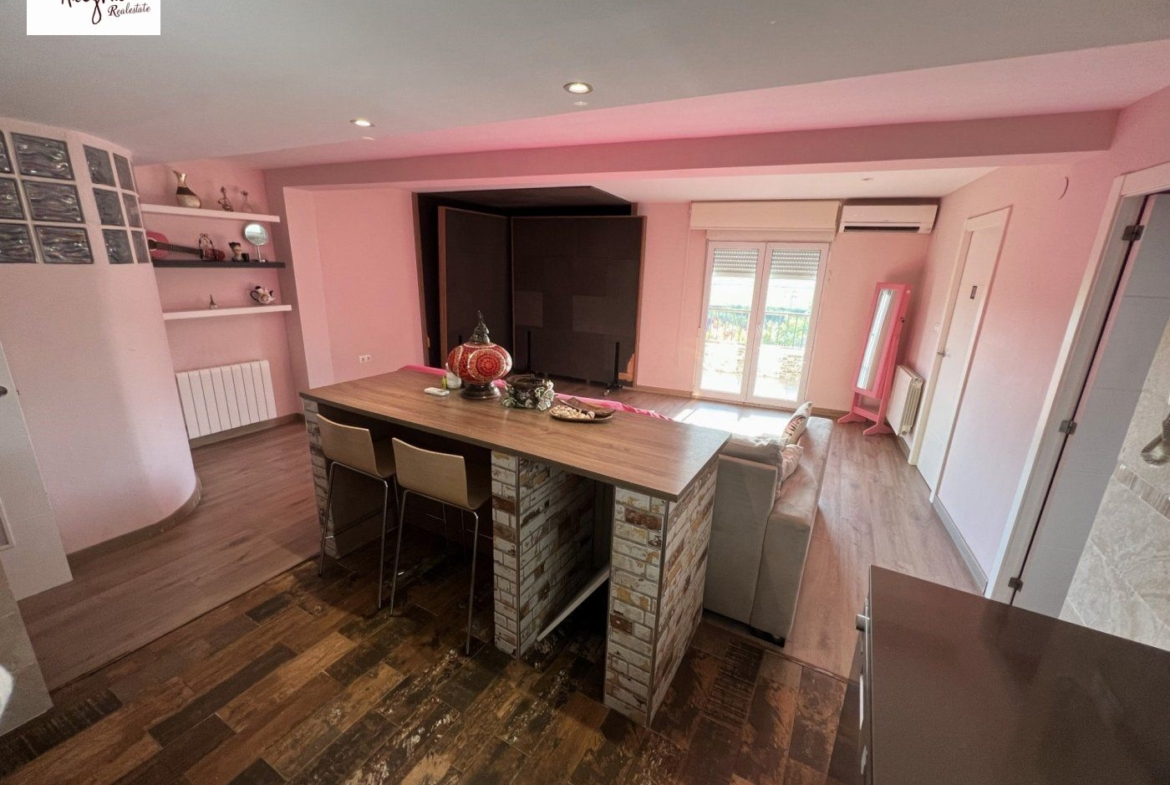 AWESOME APARTMENT IN SALER!!!