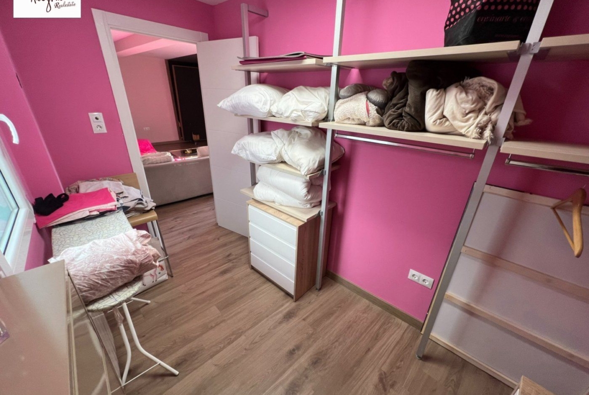 AWESOME APARTMENT IN SALER!!!