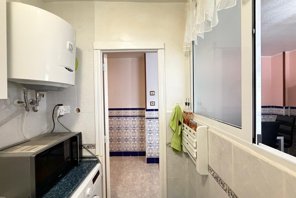 APARTMENT 500 METERS FROM PLAYA DEL CURA WITH A SURFACE OF 44 M2. 1 BEDROOM. 1 BATHROOM.