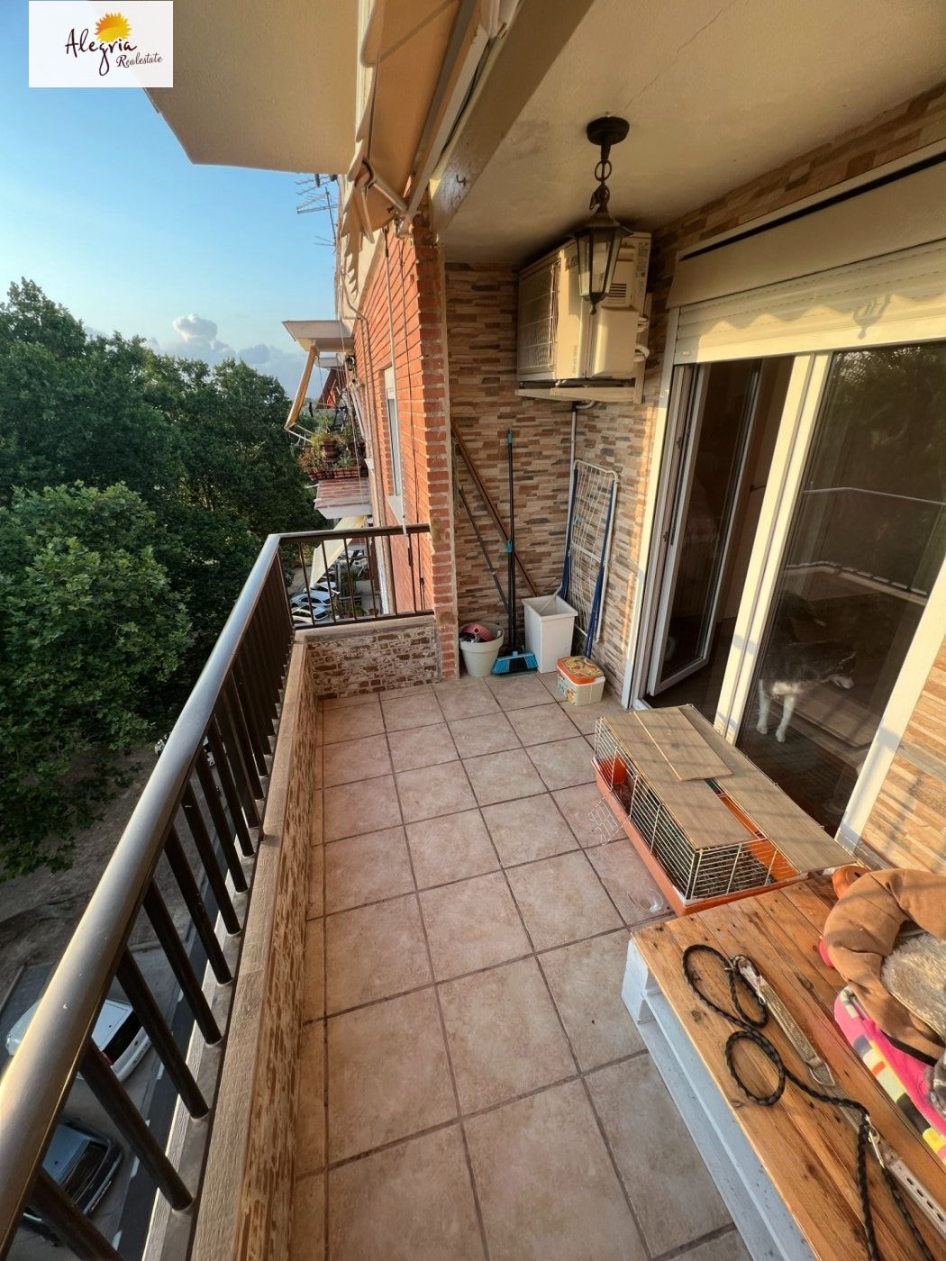 AWESOME APARTMENT IN SALER!!!