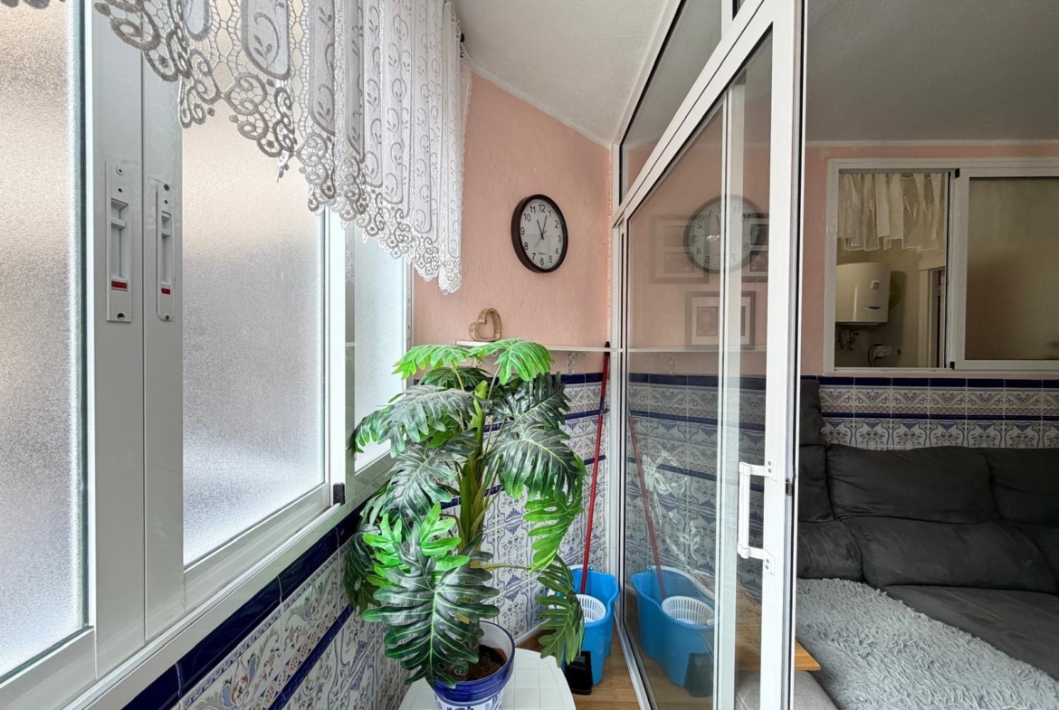 APARTMENT 500 METERS FROM PLAYA DEL CURA WITH A SURFACE OF 44 M2. 1 BEDROOM. 1 BATHROOM.