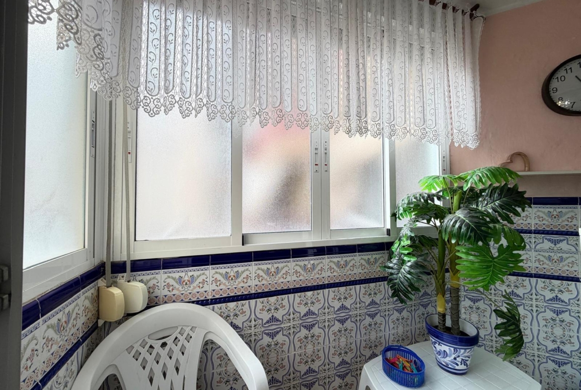 APARTMENT 500 METERS FROM PLAYA DEL CURA WITH A SURFACE OF 44 M2. 1 BEDROOM. 1 BATHROOM.