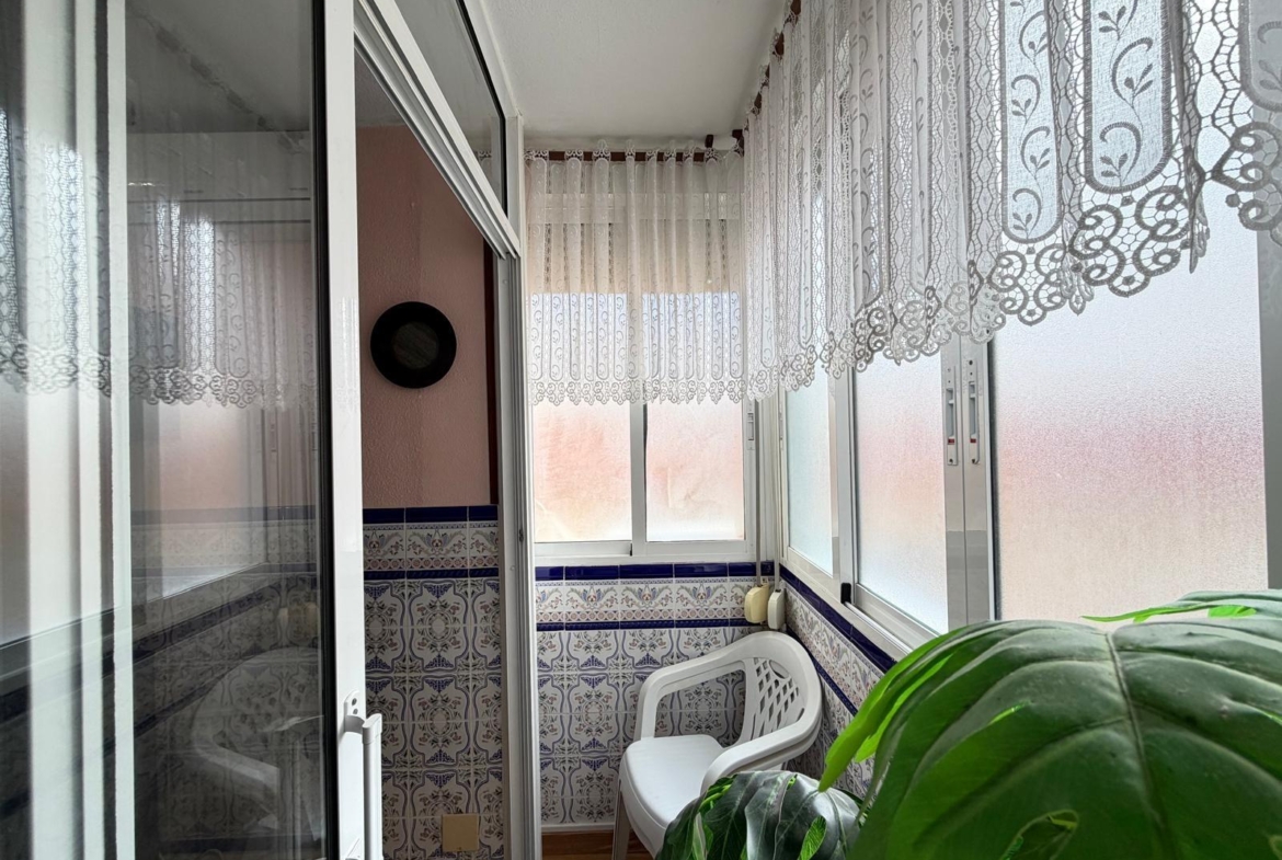 APARTMENT 500 METERS FROM PLAYA DEL CURA WITH A SURFACE OF 44 M2. 1 BEDROOM. 1 BATHROOM.