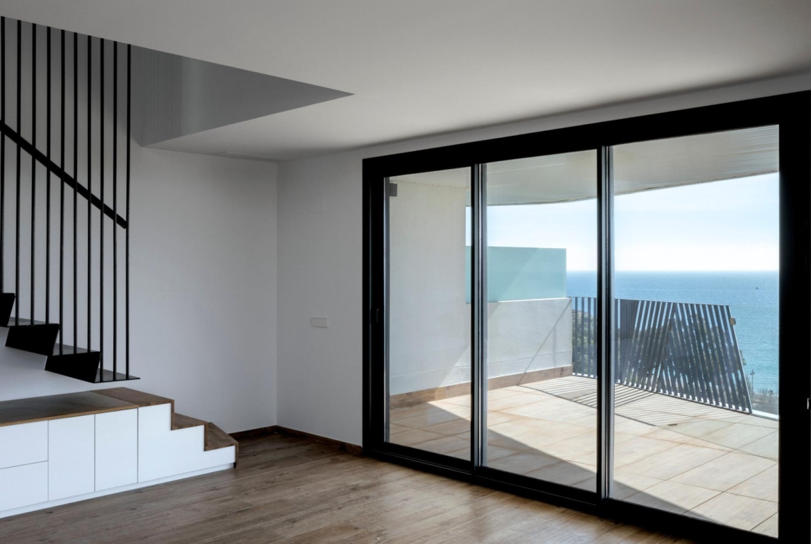 NEW BUILD COMPLEX IN VILLAYOJOSA