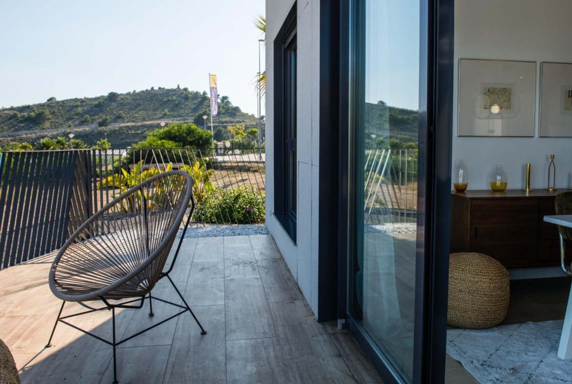 NEW BUILD COMPLEX IN VILLAYOJOSA