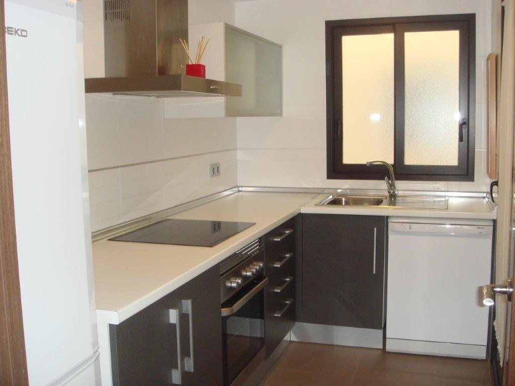 Gelegenheid! Appartement met 2 slaapkamers in het centrum van La Nucía