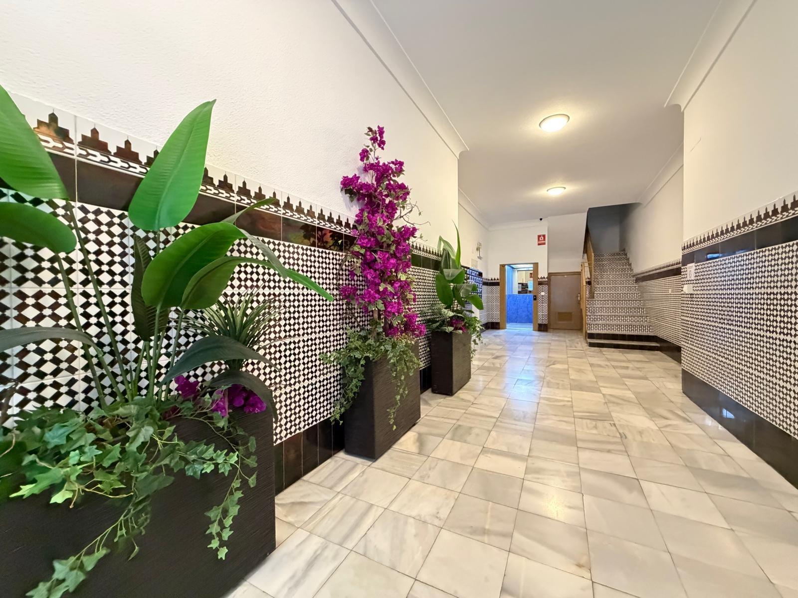 13-50 APARTMENT 500 METERS FROM PLAYA DEL CURA WITH A SURFACE OF 44 M2. 1 BEDROOM. 1 BATHROOM.
