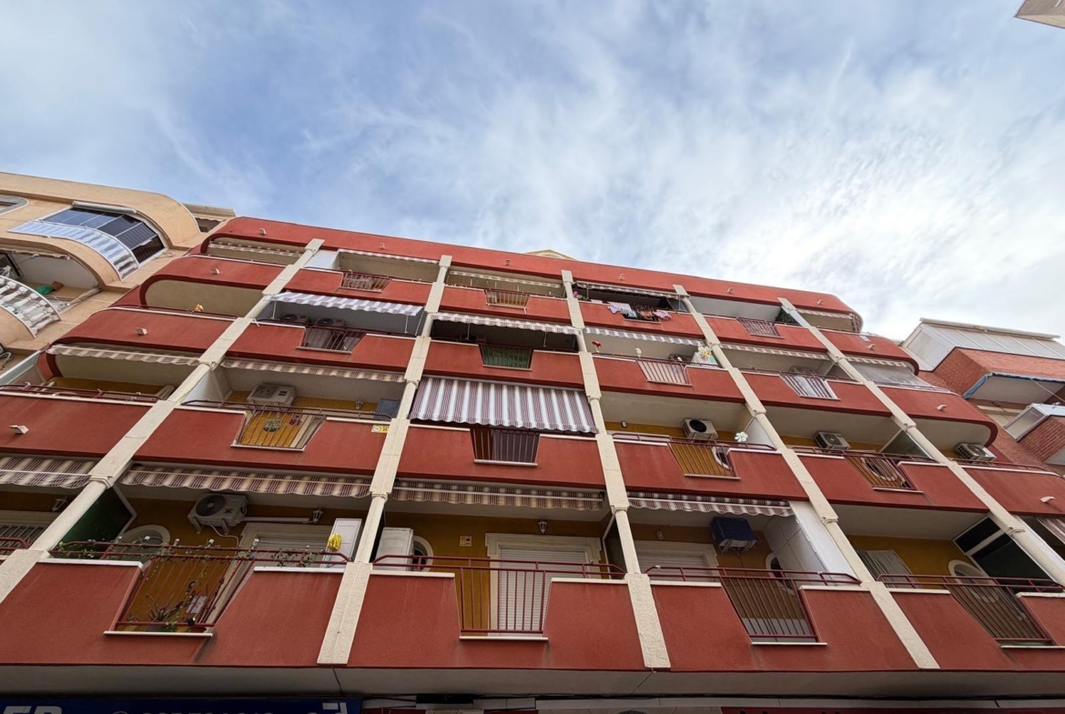 APARTMENT 500 METERS FROM PLAYA DEL CURA WITH A SURFACE OF 44 M2. 1 BEDROOM. 1 BATHROOM.
