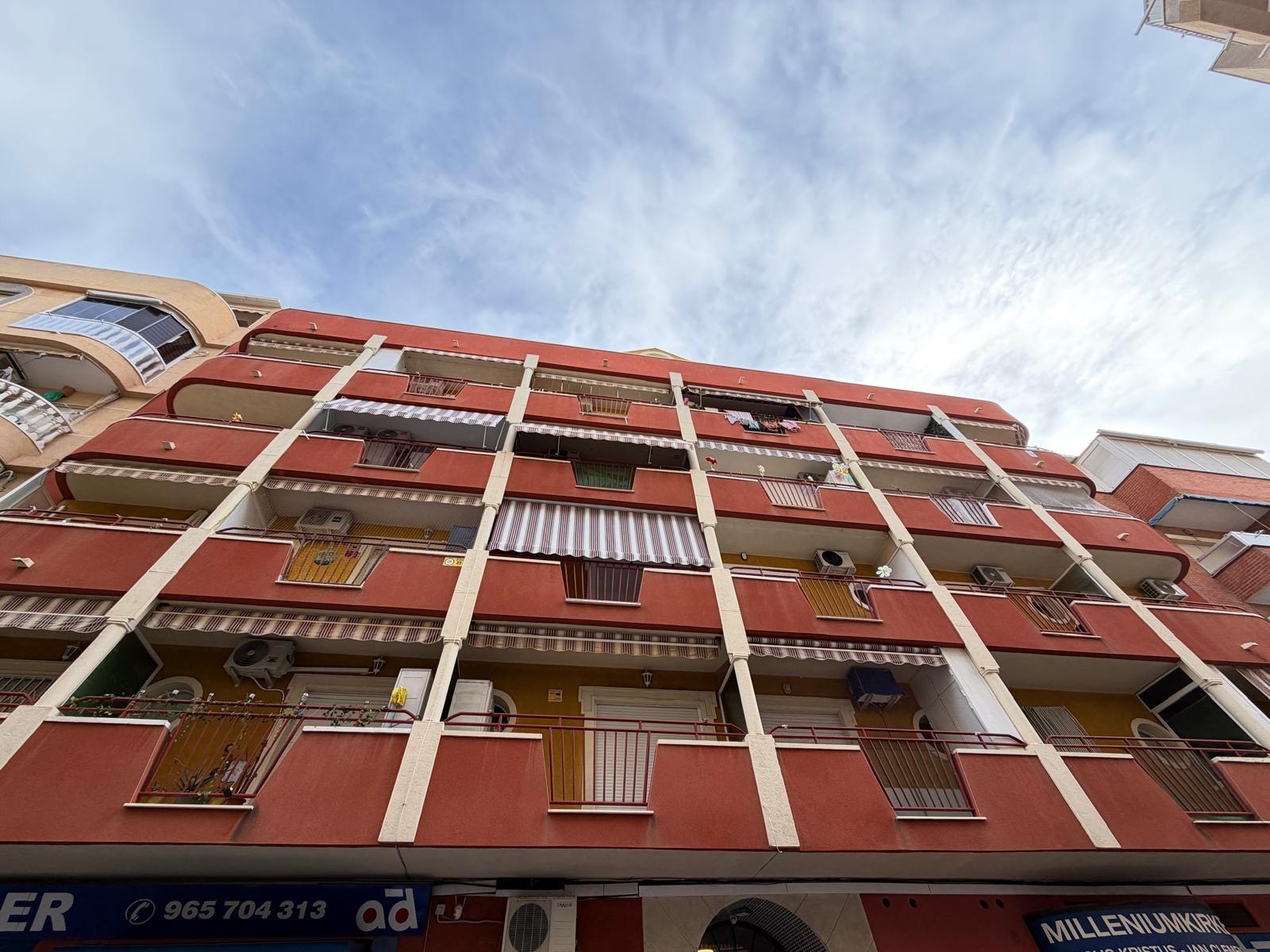 13-54 APARTMENT 500 METERS FROM PLAYA DEL CURA WITH A SURFACE OF 44 M2. 1 BEDROOM. 1 BATHROOM.