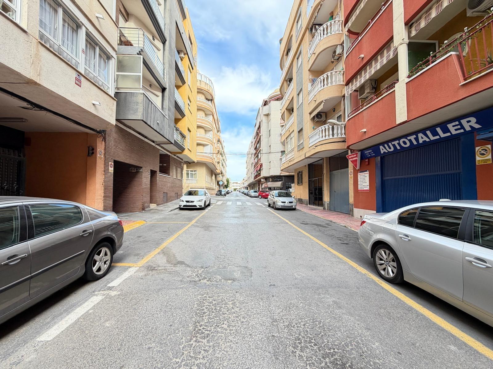 13-56 APARTMENT 500 METERS FROM PLAYA DEL CURA WITH A SURFACE OF 44 M2. 1 BEDROOM. 1 BATHROOM.