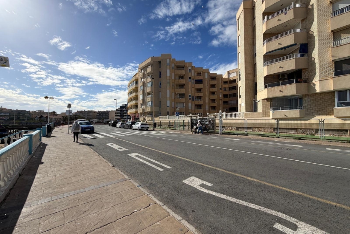 APARTMENT 500 METERS FROM PLAYA DEL CURA WITH A SURFACE OF 44 M2. 1 BEDROOM. 1 BATHROOM.