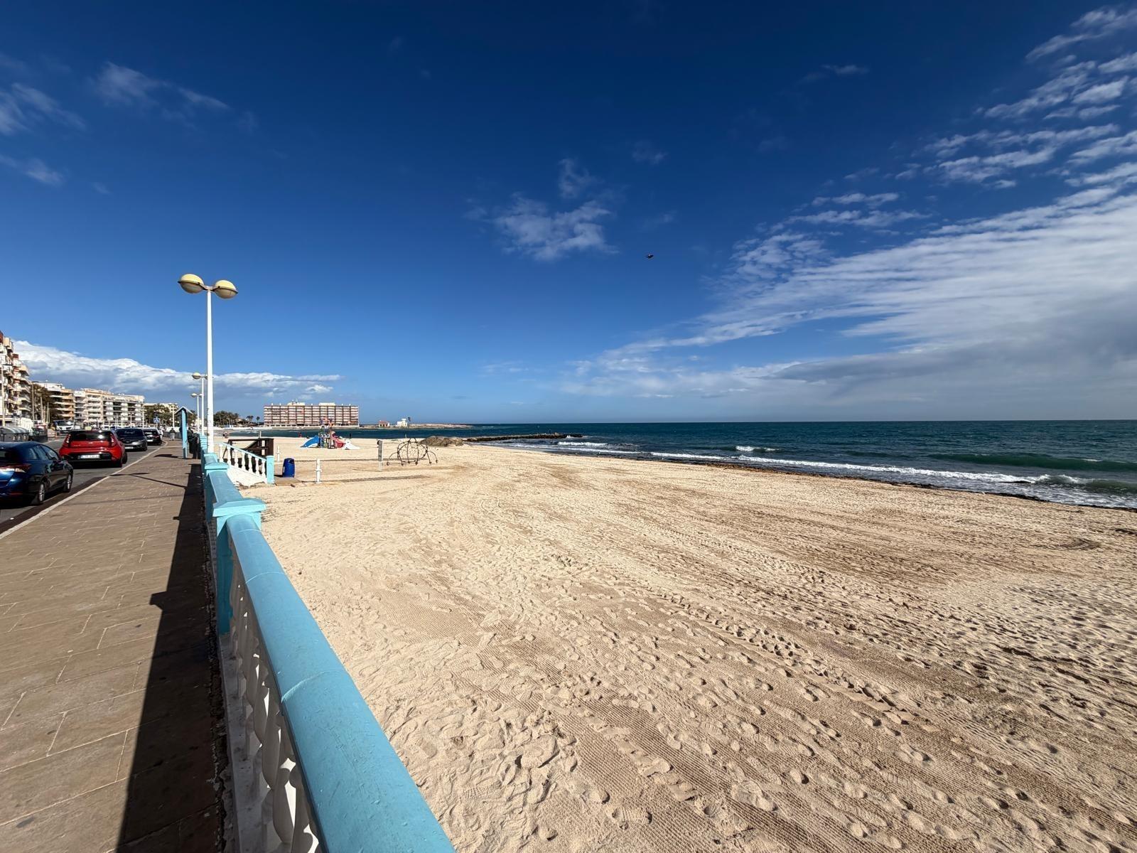13-59 APARTMENT 500 METERS FROM PLAYA DEL CURA WITH A SURFACE OF 44 M2. 1 BEDROOM. 1 BATHROOM.