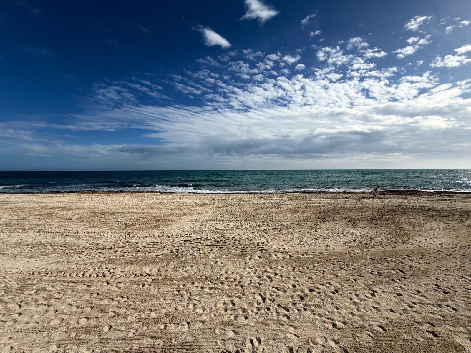 13-62 APARTMENT 500 METERS FROM PLAYA DEL CURA WITH A SURFACE OF 44 M2. 1 BEDROOM. 1 BATHROOM.