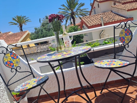 Exclusive renovated upper floor bungalow with 2 bedrooms, 1 bathroom