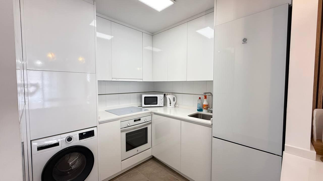 14-11-9 Exclusive apartment with incredible design and a prime location