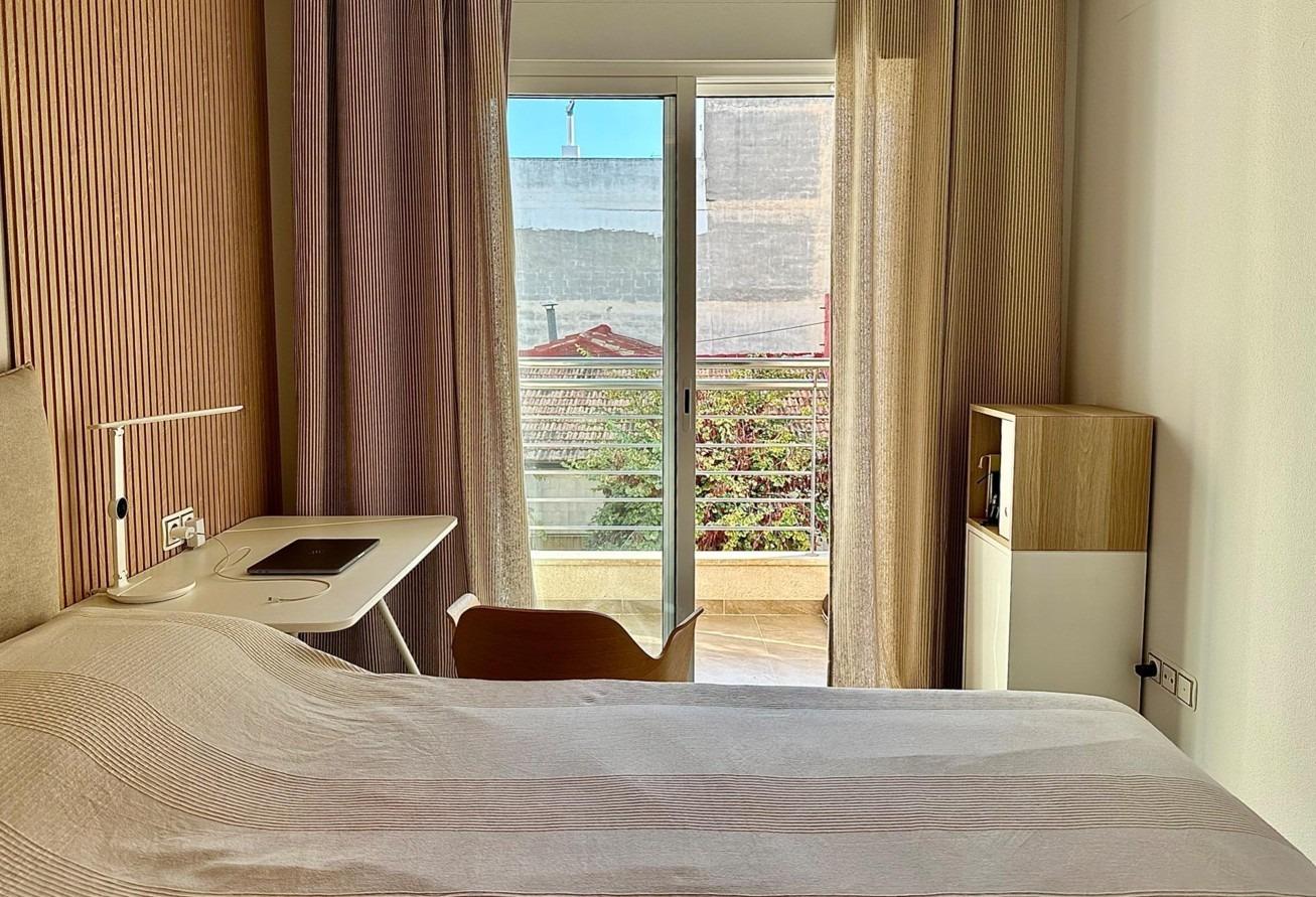 14-13-9 Exclusive apartment with incredible design and a prime location