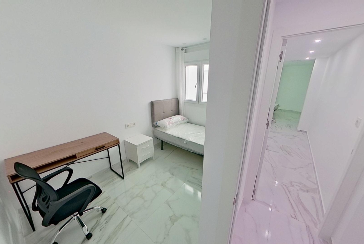 Exclusive Apartment in the Heart of Torrevieja 🌊🏖️ 2 Bedrooms 1 Bathroom BBQ Solarium with Sea Views