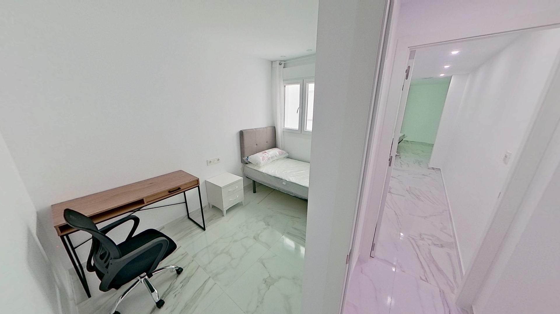 14-14-6 Exclusive Apartment in the Heart of Torrevieja 🌊🏖️ 2 Bedrooms 1 Bathroom BBQ Solarium with Sea Views