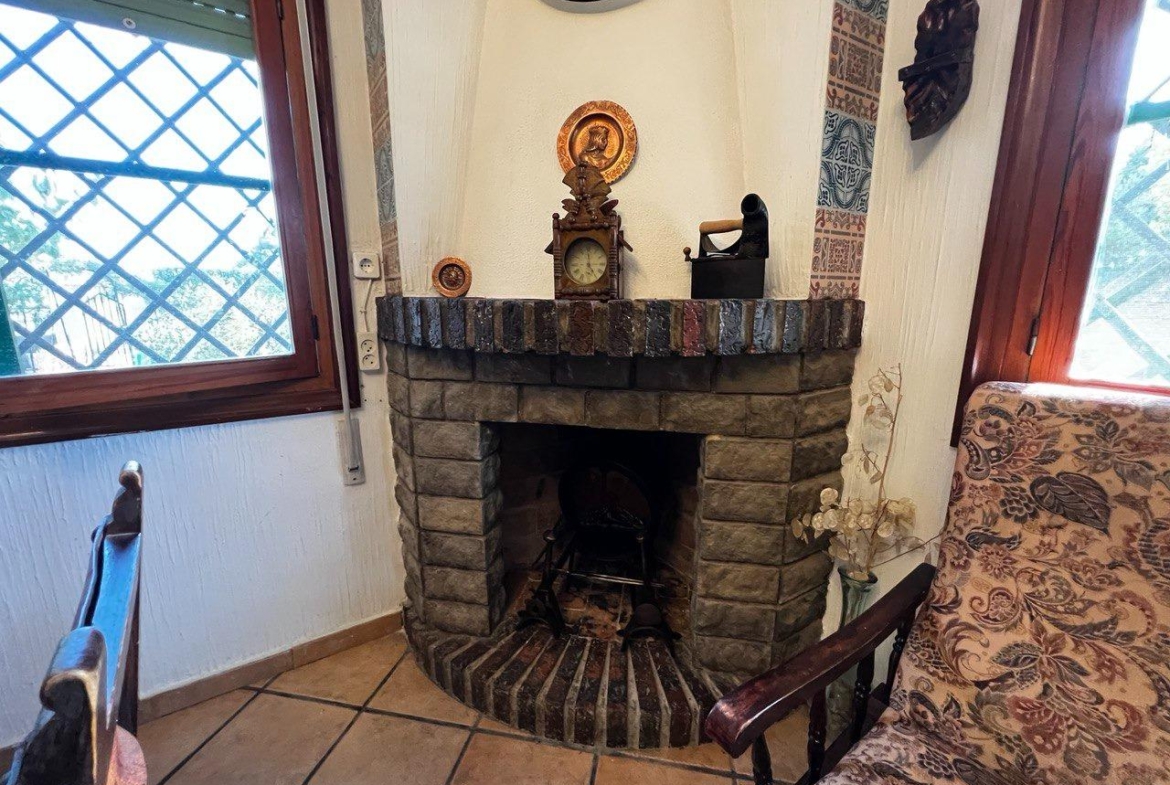 Chalet con 1000 metros de terreno en la zona  Sol y Luz de San Vicente del Raspeig, Alicante