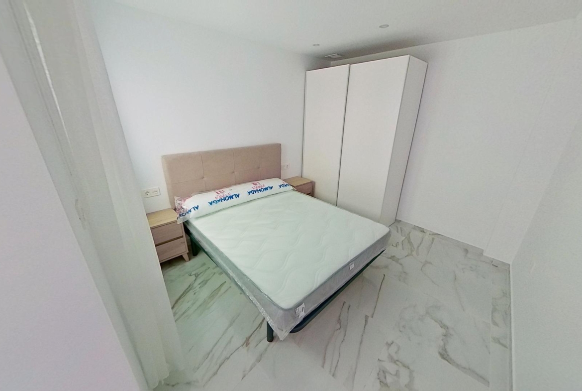 Exclusive Apartment in the Heart of Torrevieja 🌊🏖️ 2 Bedrooms 1 Bathroom BBQ Solarium with Sea Views