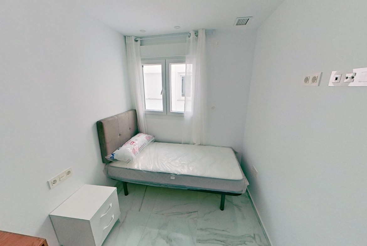 Exclusive Apartment in the Heart of Torrevieja 🌊🏖️ 2 Bedrooms 1 Bathroom BBQ Solarium with Sea Views