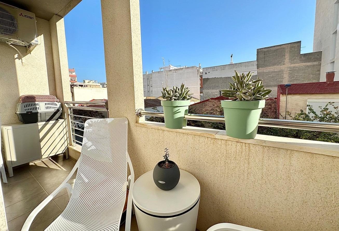 14-17-9 Exclusive apartment with incredible design and a prime location