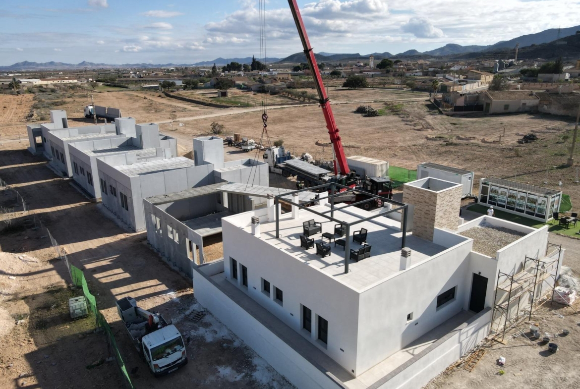 VILLA DE LUJO EN (LA PINILLA) MURCIA. PISCINA. 2 DORM. 2 BAÑOS. PARCELA 150 M2. SOLARIUM 44 M2.