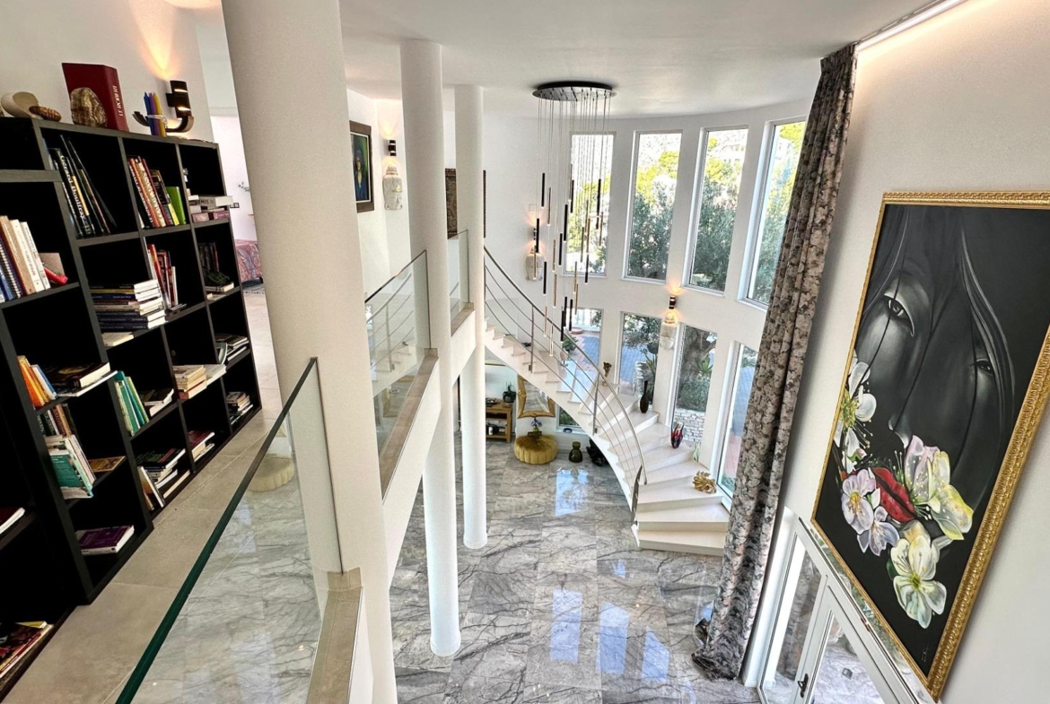 Elegant Villa with Sea Views and Altea la Vella 🌊✨