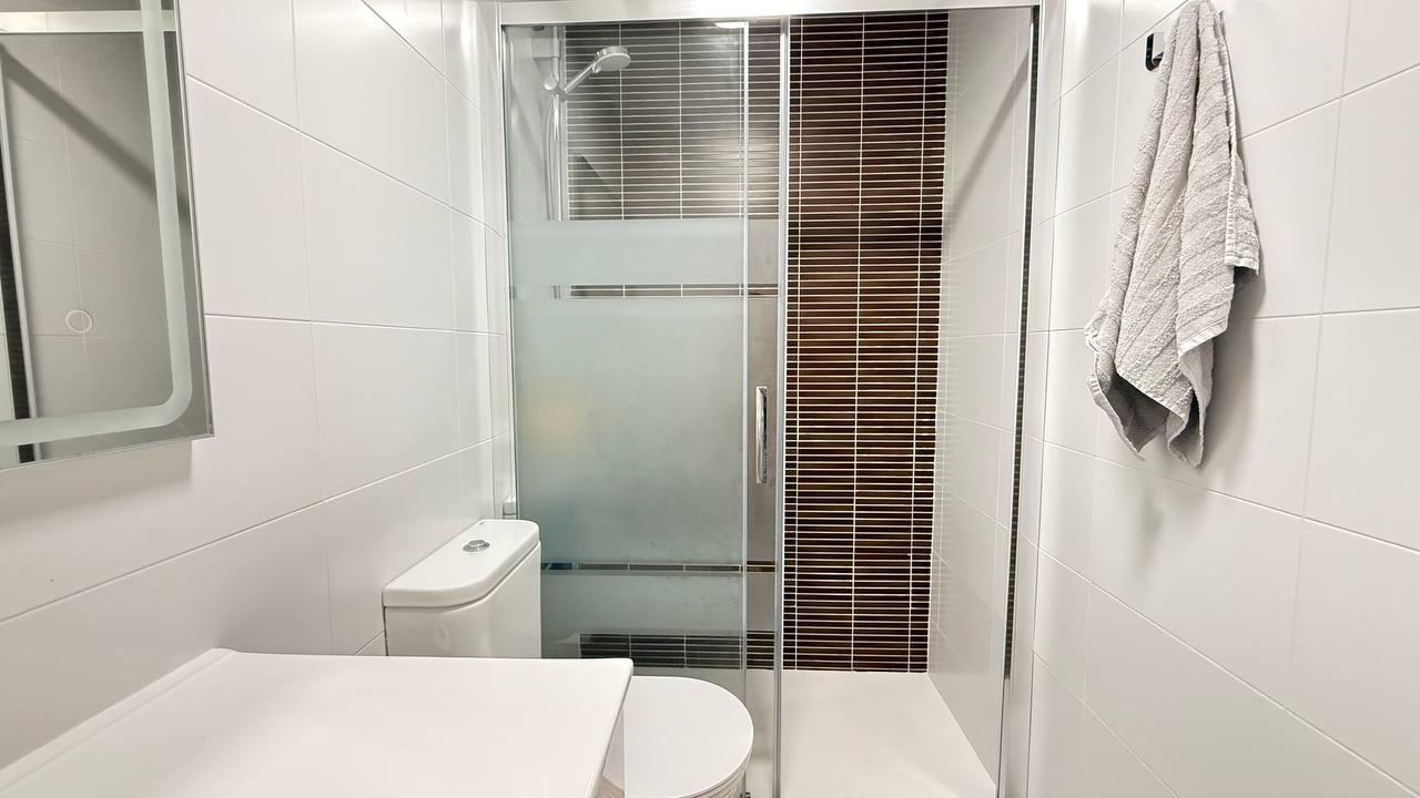 14-20-8 Exclusive apartment with incredible design and a prime location