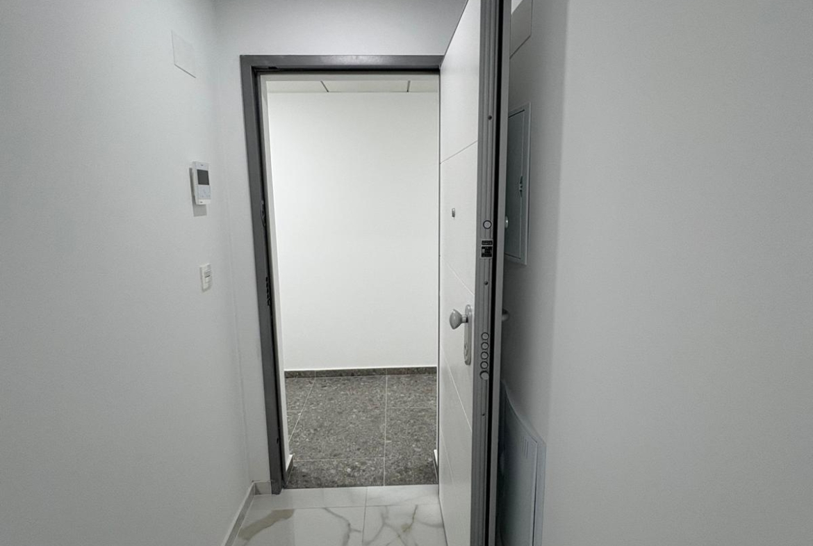 Exclusive Apartment in the Heart of Torrevieja 🌊🏖️ 2 Bedrooms 1 Bathroom BBQ Solarium with Sea Views