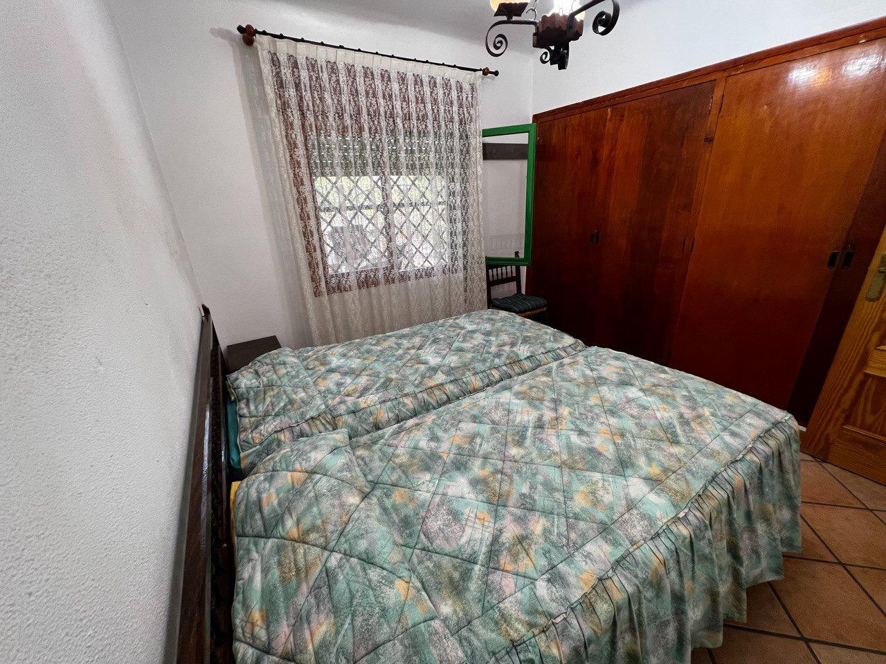 Chalet con 1000 metros de terreno en la zona  Sol y Luz de San Vicente del Raspeig, Alicante