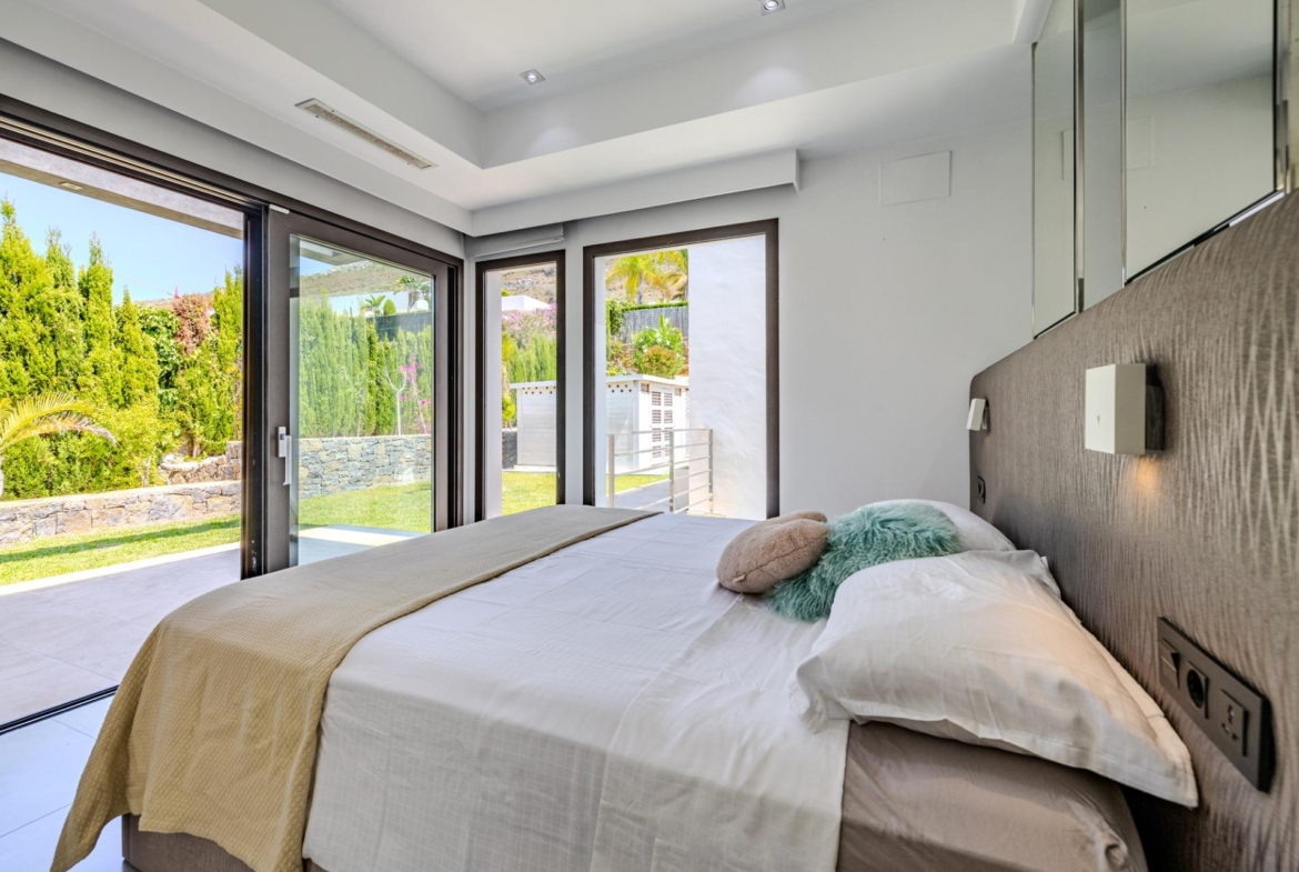 Luxe villa in Les Cansalades, Jávea